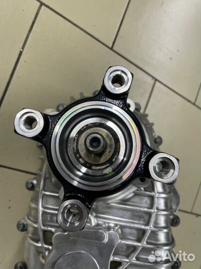 Раздаточная коробка Mercedes viano A6392800600