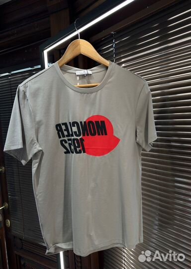 Футболки мужские