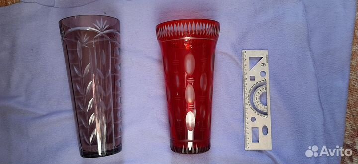 Ваза марганцевое стекло СССР и ваза красное стекло
