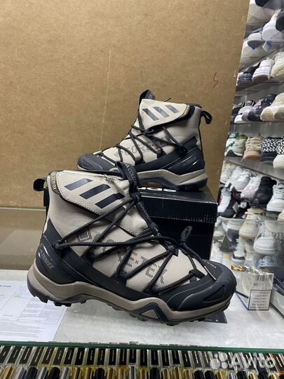 Кроссовки Adidas Terrex Mountain зимние