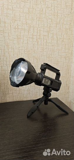 Фонарь светодиодный мощный аккумуляторный