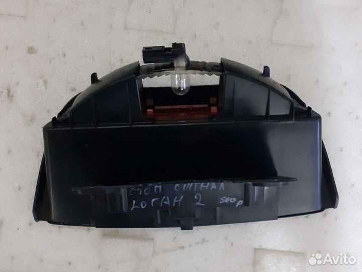 Стоп сигнал Renault Logan 2