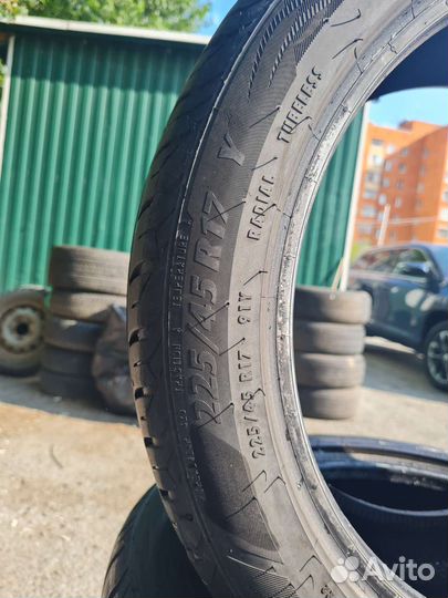 Matador Hectorra Van 225/45 R17 30S