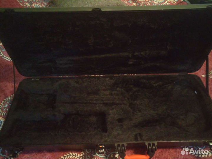 Кейс для бас гитары Fender