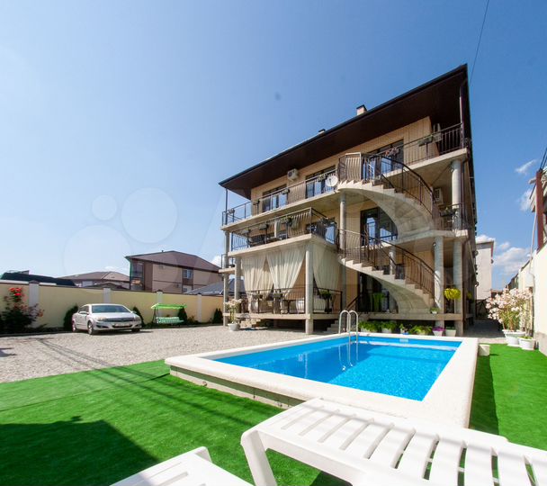 Гостевой Дом, 621.8 м²