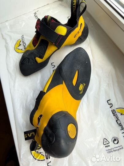 Скальные туфли La Sportiva Skwama Black/Yellow