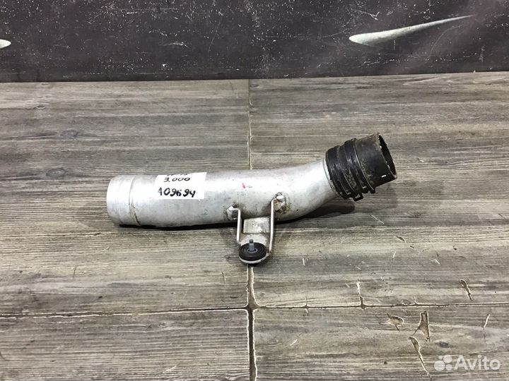 Патрубок интеркулера Volkswagen Audi