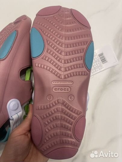 Новые сандалии Crocs J6 размер 38