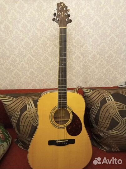 Акустическая гитара
