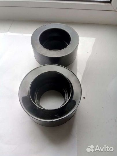 Проставки для увеличения клиренса на Фольксваген П