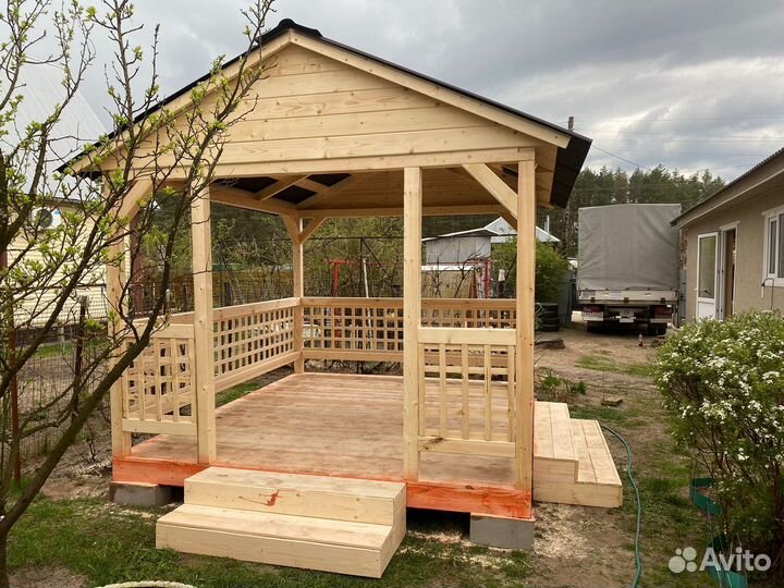 Беседка с мебелью