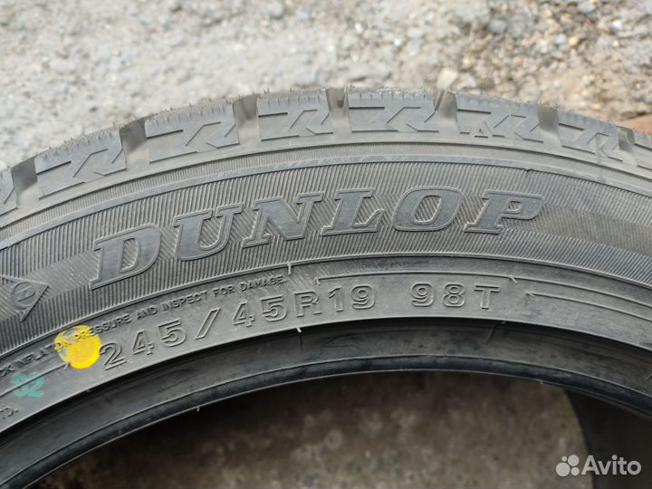 Dunlop Winter Maxx WM02 245/45 R19 98T