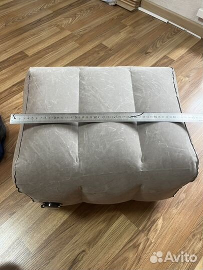 Подушка надувная для ног в самолет или авто