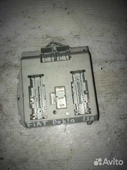 Блок предохранителей Fiat Doblo 51763772