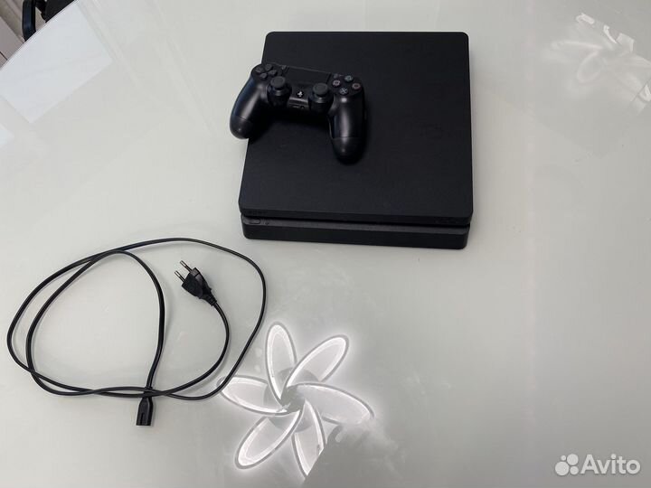 Sony PS4 slim 500Gb + Игры