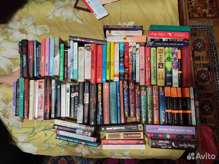 Книги разных жанров