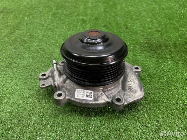 Насос водяной Mercedes Gls-Class X166 642.826 2018