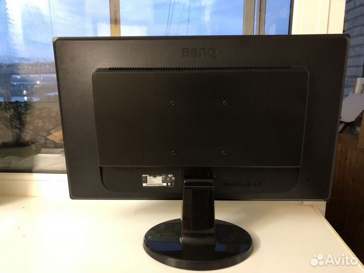 Монитор Benq