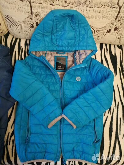 Курточки и пуховички на мальчика128см,134см,4 шт