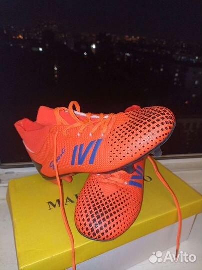 Бутсы футбольные размер 39r