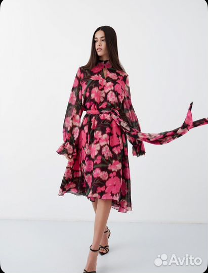 Платье Solo-U размер М