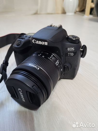 Зеркальный фотоаппарат canon