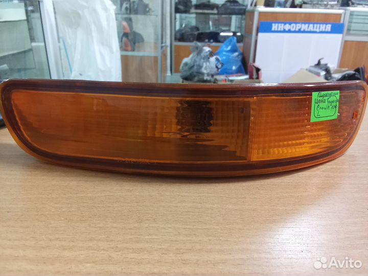 Подфарник Toyota Corolla 100 L