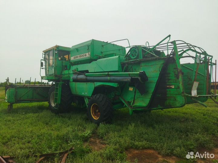 Комбайн Ростсельмаш Дон 1500Б, 2000