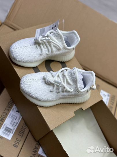 Adidas yeezy boost 350 детские белые разм. 33