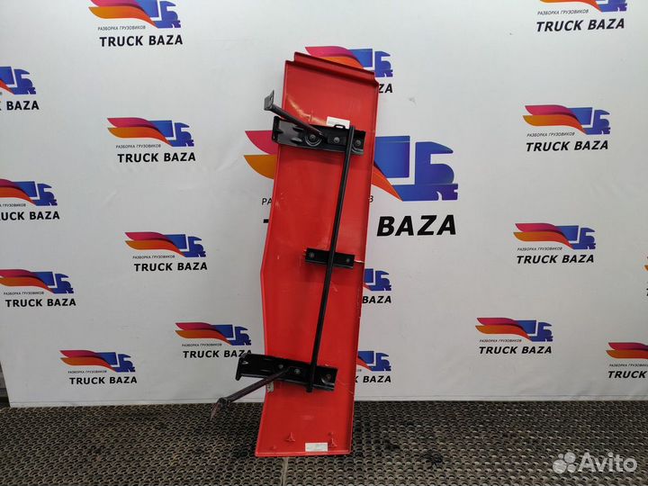 Спойлер кабины боковой правый Renault T