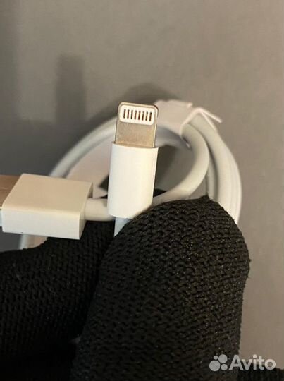 Кабель Apple Lightning