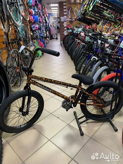 Трюковой велосипед BMX