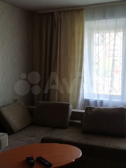 4-к. квартира, 82 м², 1/16 эт.