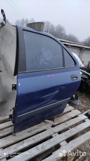Задняя левая дверь Peugeot 406