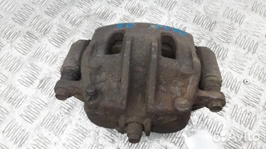 Суппорт тормозной передний правый KIA sorento 2 (S