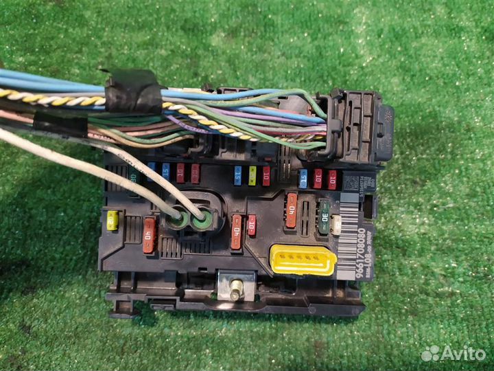 Блок предохранителей моторный Citroen C4 Picasso