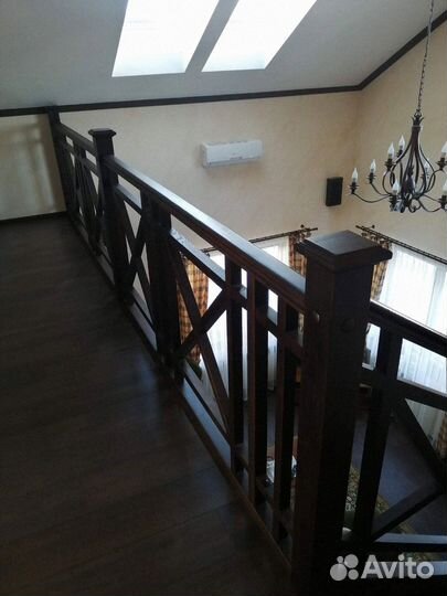 Лестница на второй этаж на заказ