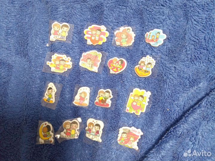 Наклейки Love is