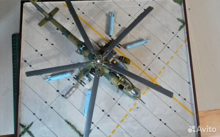 Модель вертолета Ми-24В/вп 1/48 масштабе