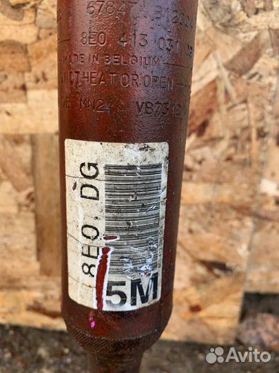 Стойка подвески передняя Audi A4 B7 S-line