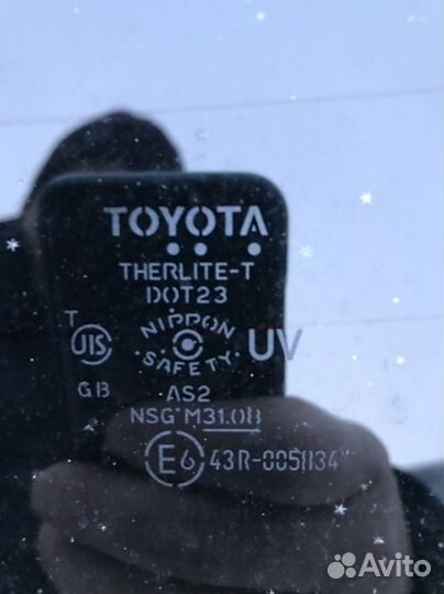 Стекло заднее corolla e150