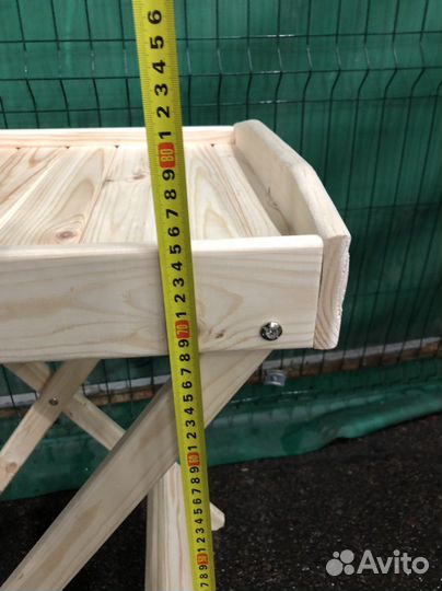 Сервировочный столик