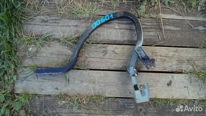 Петля крышки багажника Chevrolet Cruze 2009-2016