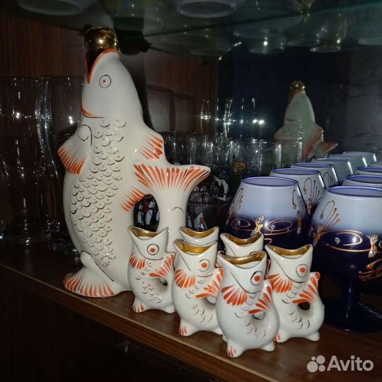 Графин и рюмки