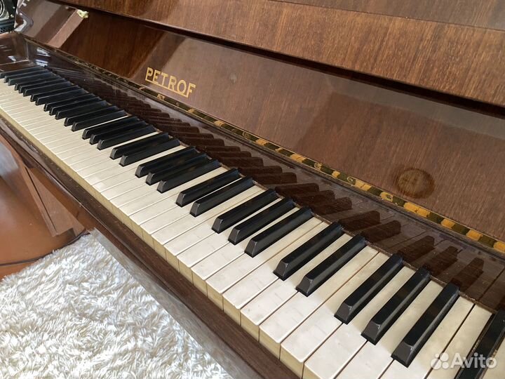 Пианино petrof