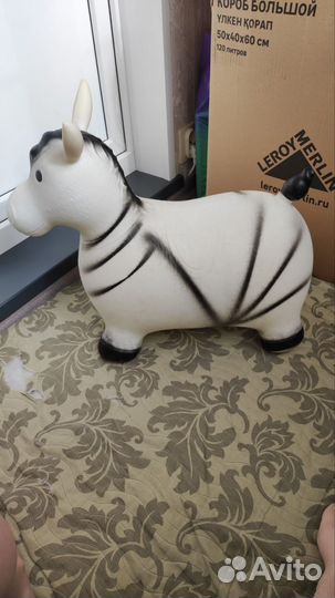 Детский игровой домик с сухим бассейном и Прыгуны