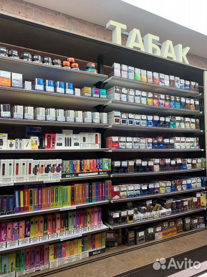 Табачный магазин у метро