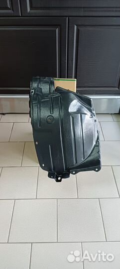 Подкрылок левый Ниссан Кашкай