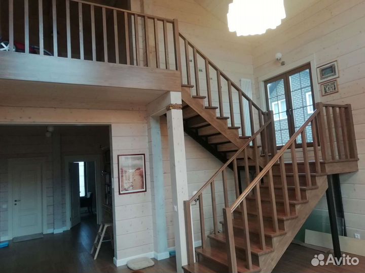 Лестница в дом, дачу