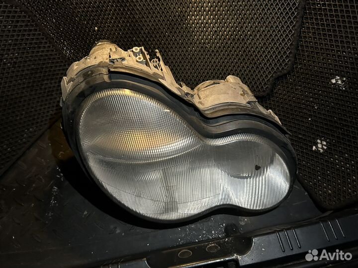 Фары на mercedes w203